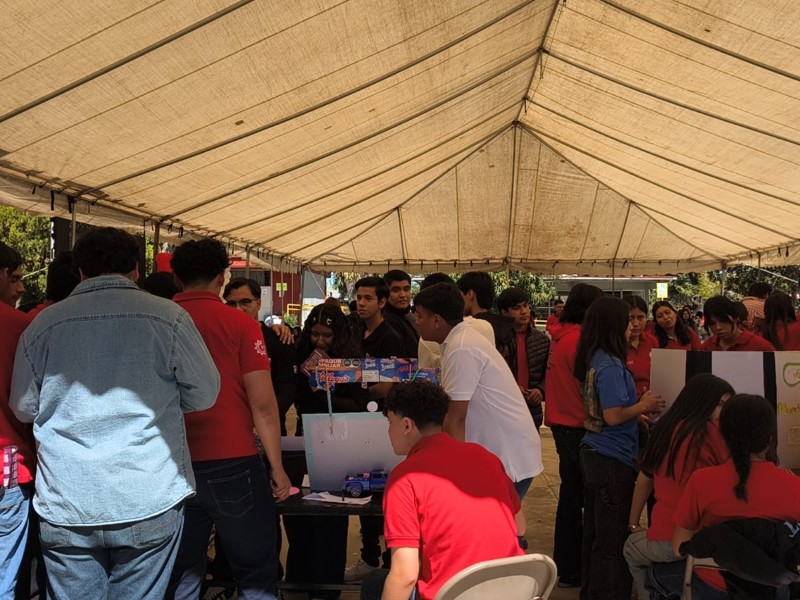 Cbtis 52 celebra con proyectos y deporte