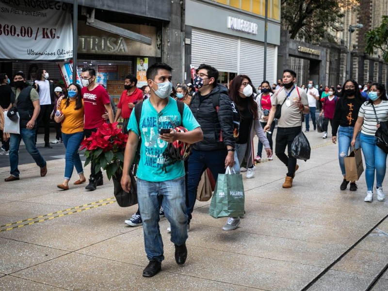 CDMX aplaza reapertura de centros comerciales