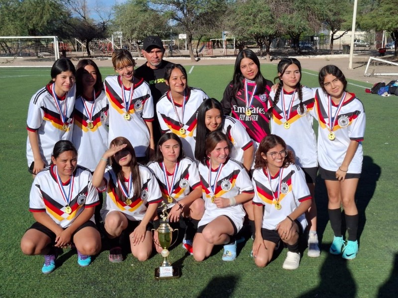 Cecyte reúne a estudiantes de la Zona Norte en jornada deportiva