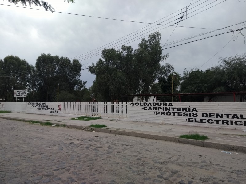 Ceden panteones su espacio a oficinas