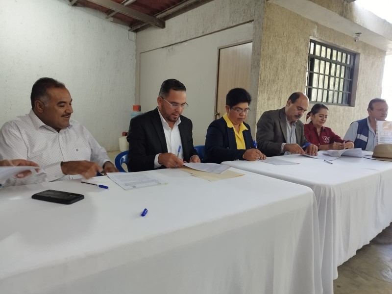 CEDH firma convenio de colaboración con ayuntamientos michoacanos