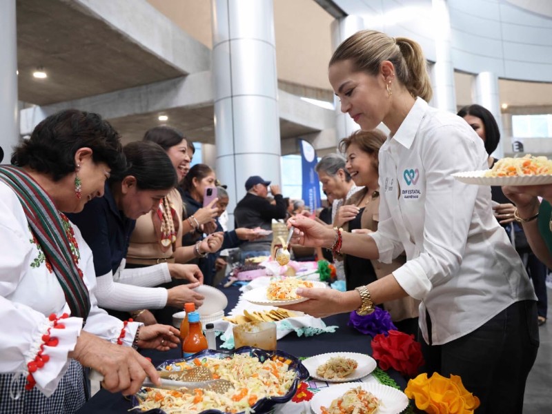 Celebra DIF estatal Encuentro de Tradiciones y Costumbres 2025