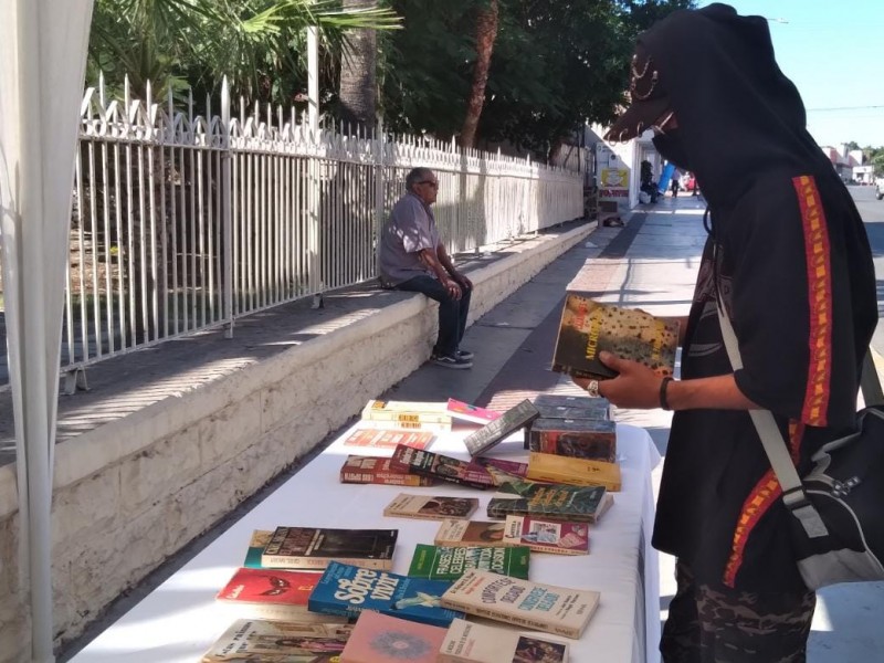 Celebra Guaymas el día nacional del libro, promoviendo la lectura