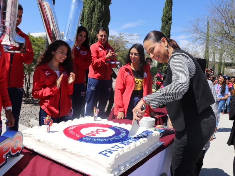 Celebra UPQ su aniversario logrando la consolidación académica