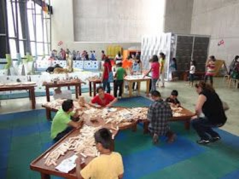 Celebración del día del niño en Museo Interactivo