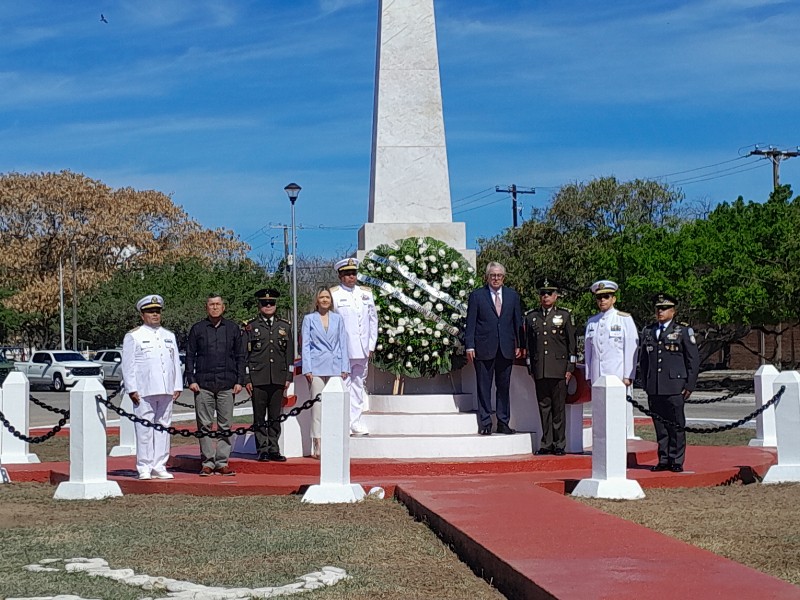 Celebran 111 años de la Gesta Heroica puerto de Veracruz