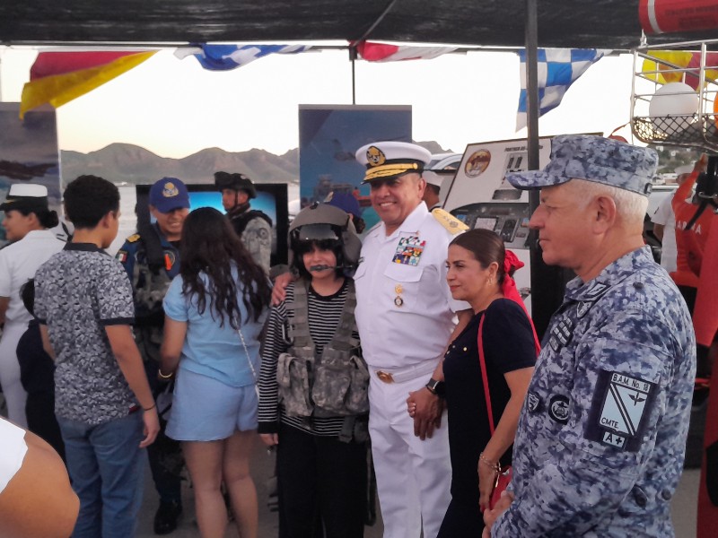 Conmemoran 204 Aniversario de la Creación de la Armada de México