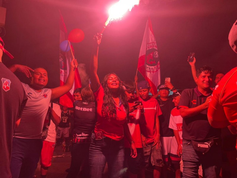 Celebran 81 años de los Tiburones Rojos de Veracruz