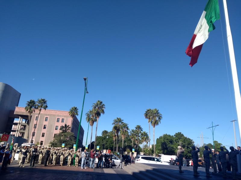 Celebran a la Bandera Mexicana