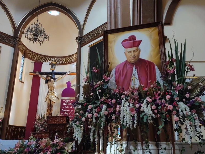 Celebran a San Rafael Guízar en la Catedral de Xalapa