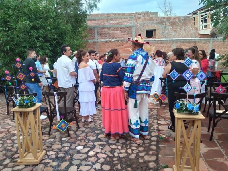 Celebran boda Wixarica en Zacatecas