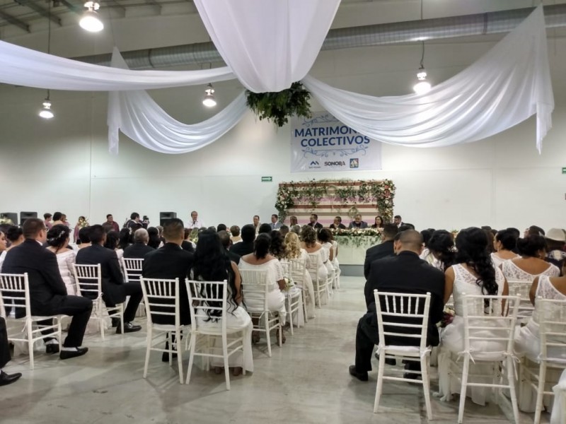 Celebran bodas colectivas