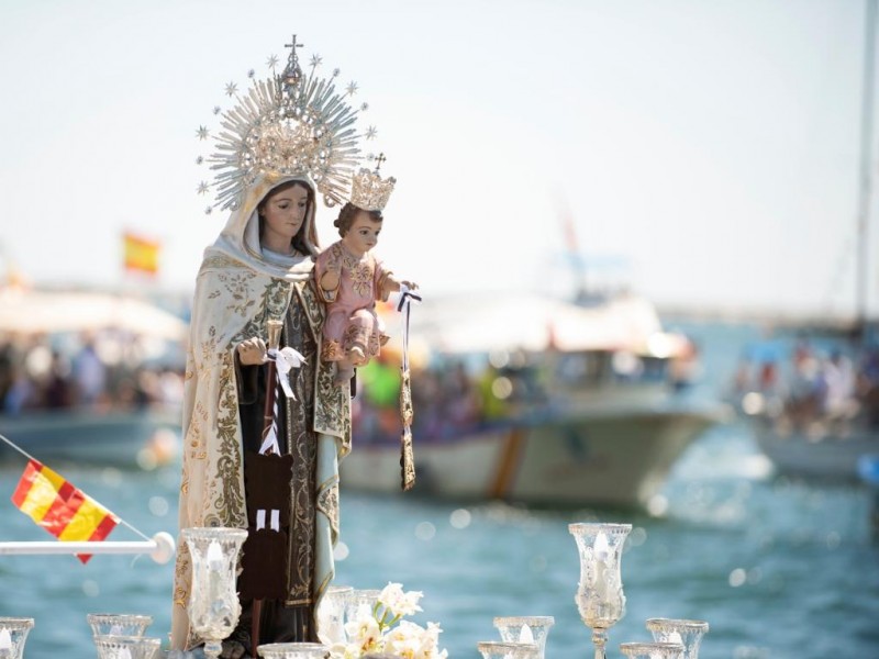 Celebran católicos a la Virgen del Carmen, patrona del mar