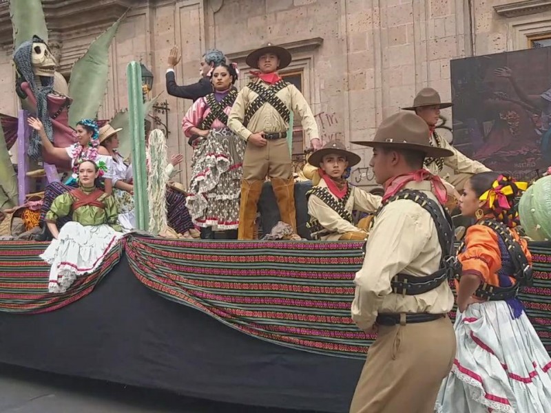 Celebran conmemorativo desfile de la Revolución Mexicana
