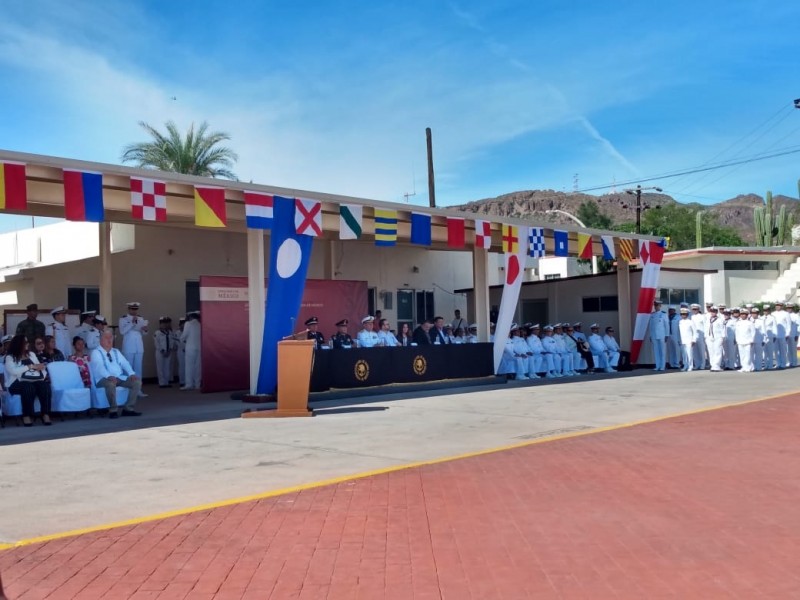 Celebran Día de la Armada de México