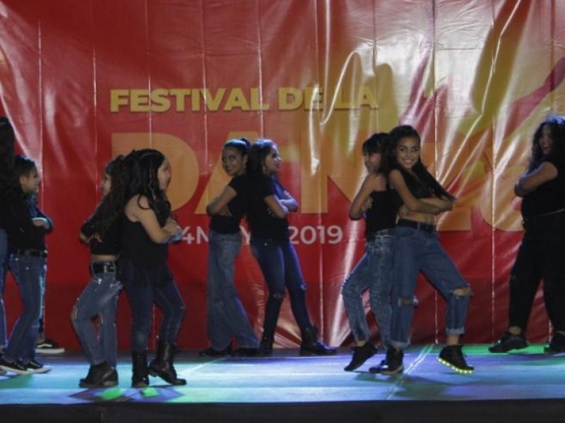 Celebran día de la danza con festival