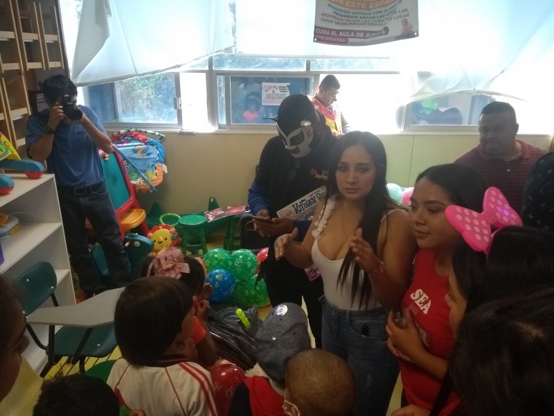 Hospital de Zoquipan celebra día del niño