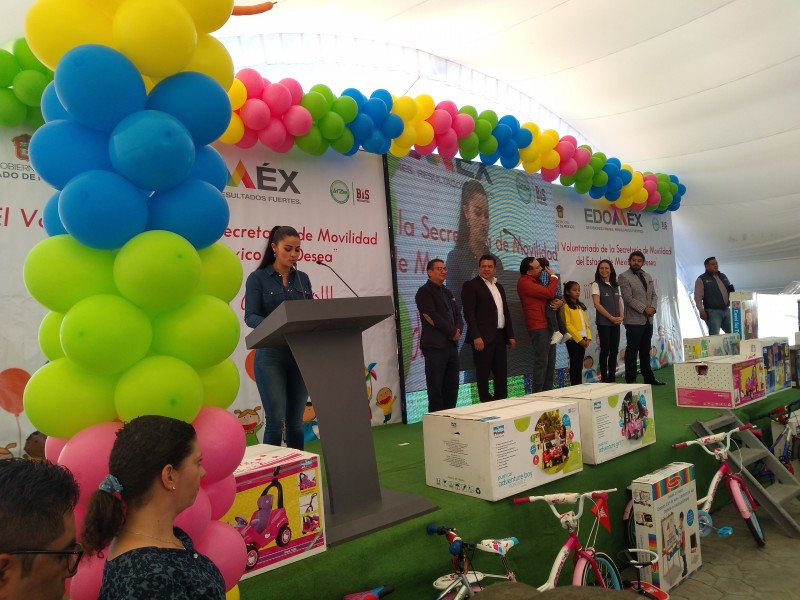 Celebran Día del Niño en Zinacantepec