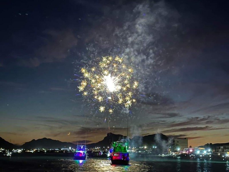 Celebran en San Carlos con Desfile Patrio