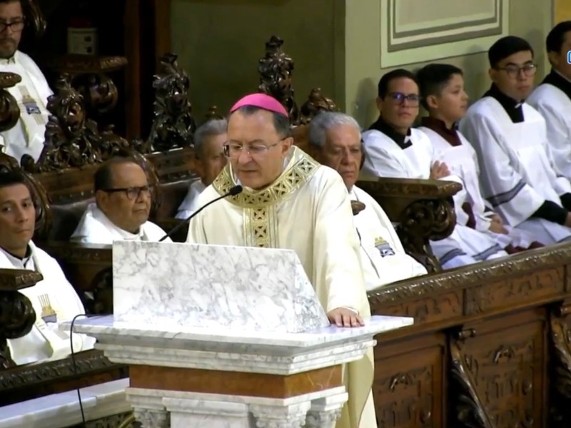 Celebran Eucaristía de acción de gracias en ocasión imposición del Palio Arzobispal