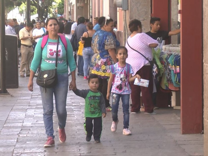 Celebran leoneses su unión familiar