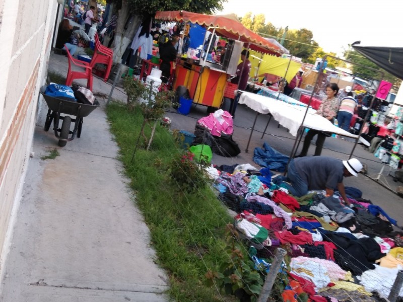 Celebran solución a Unidad Nacional por reubicación de tianguis.