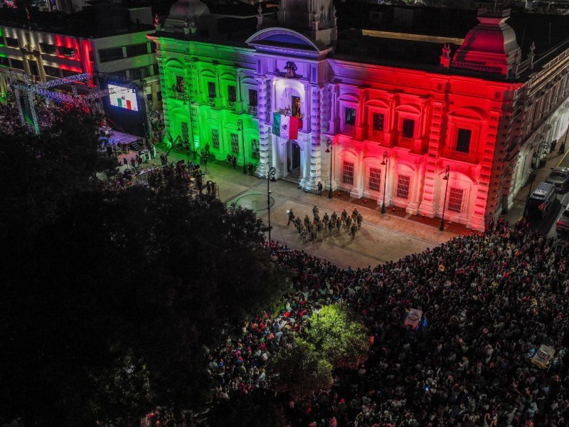 Celebran Sonorenses el Grito de Independencia