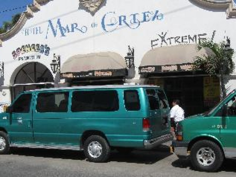 Celebran su día taxistas