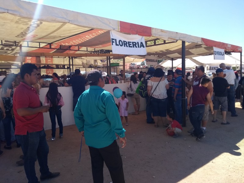 Celebran Tradicional Verbena de la Santa Cruz