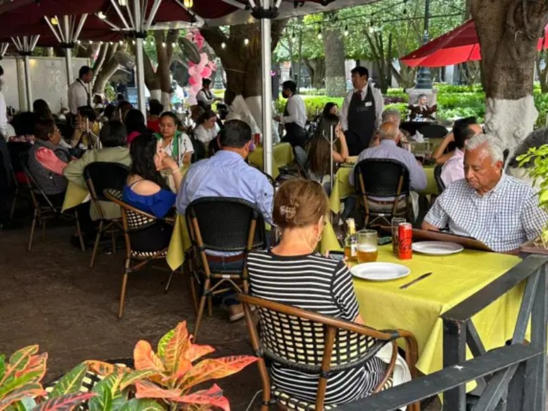 Celebrar a mamá costará 17.80% más que el año 2024