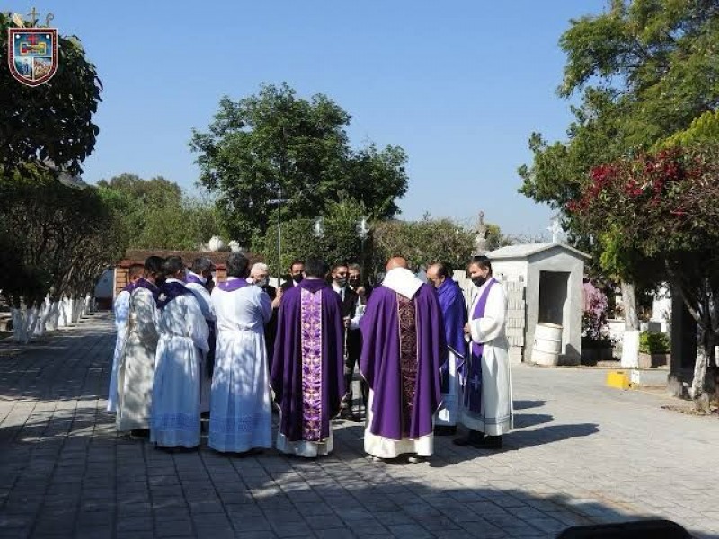 Celebrarán Misas por difuntos en panteones de Querétaro