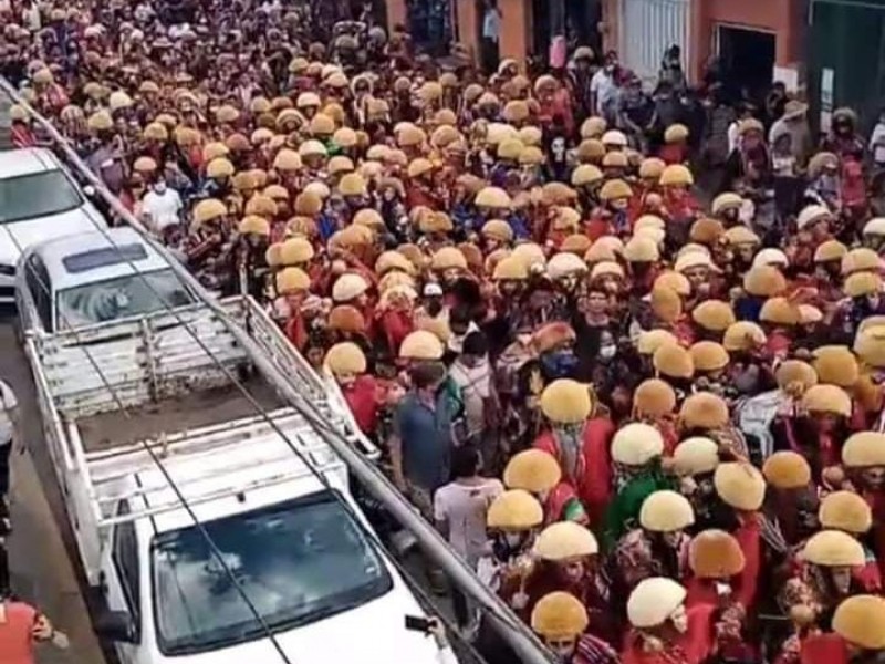 Celebraron parachicos en la Fiesta Grande este fin de semana