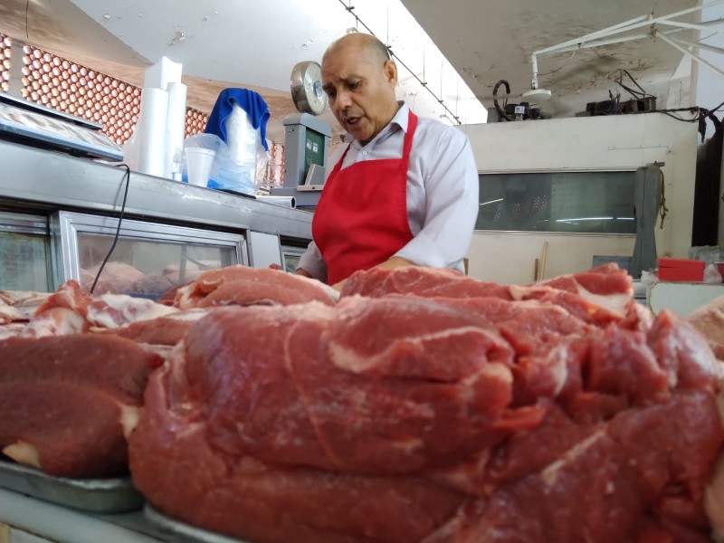 Cena navideña costará más por encarecimiento de canasta básica