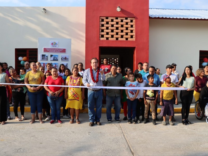 Centro de Desarrollo Comunitario en el Triunfo en Villaflores
