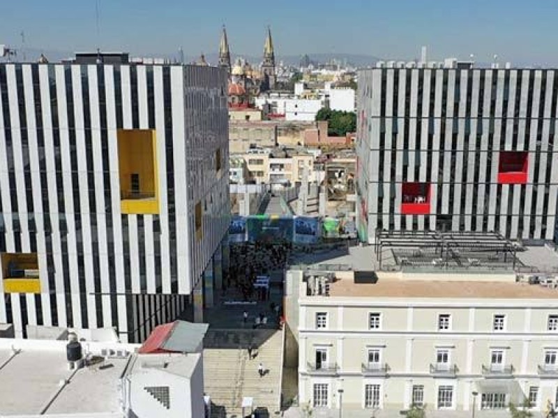 Centro de Guadalajara abandonado por viviendas caras