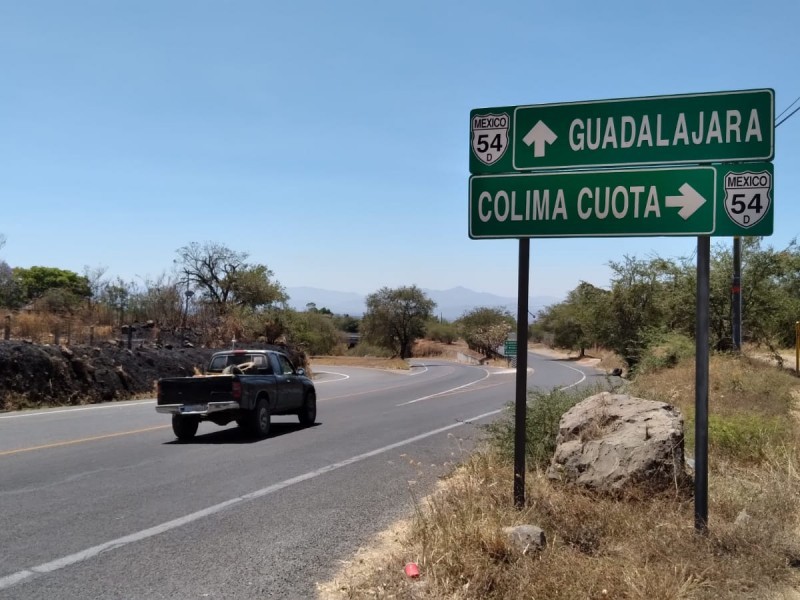 Cerrada la autopista Colima-Guadalajara por accidente automovilístico