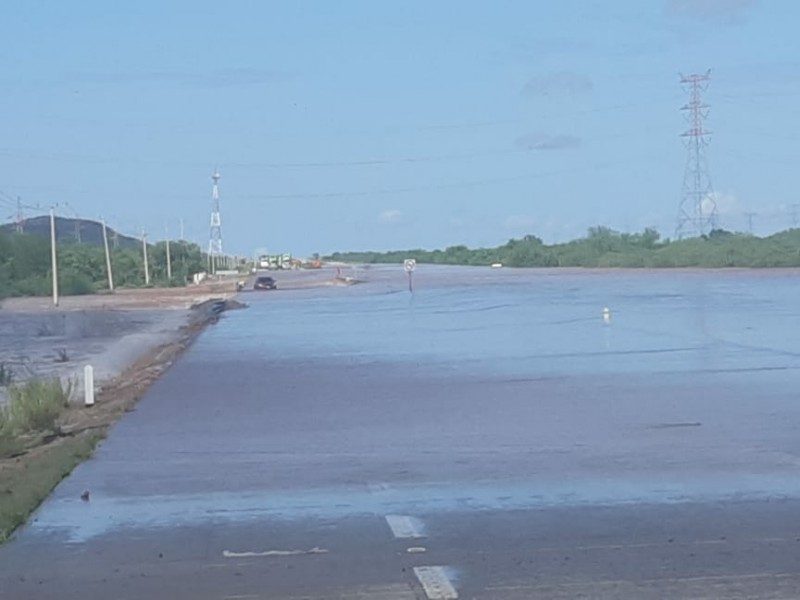 Cerrada la carretera internacional Obregón-Guaymas