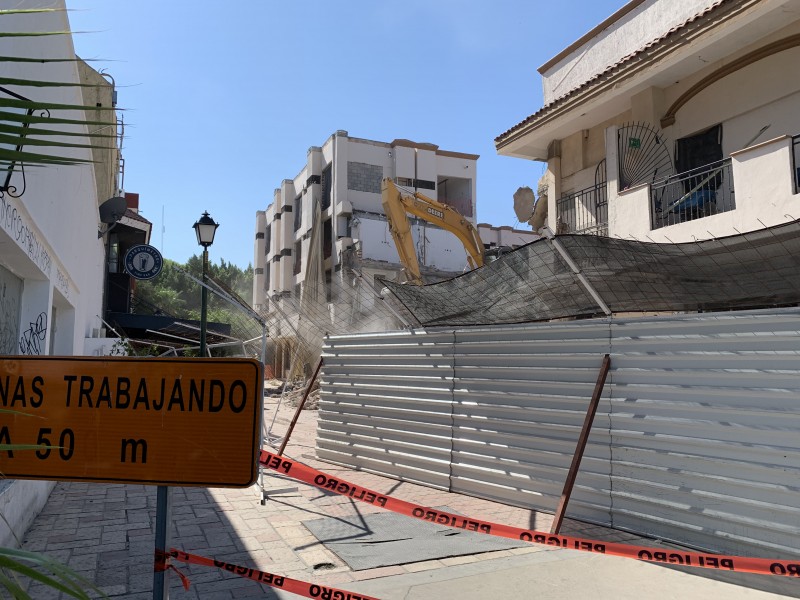 Cerrados los comercios sobre el Callejón La Paz por remodelación