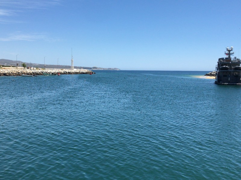 Cerrar el puerto a la navegación ayudará a la bahia