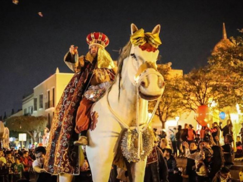 Cerrarán vialidades por desfile de reyes