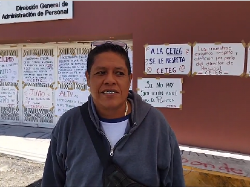 Cetegistas de Costa Grande toman SEG en Chilpancingo