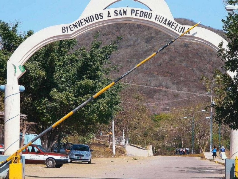 CFE acuerda solucionar fallas de servicio en zona chontal