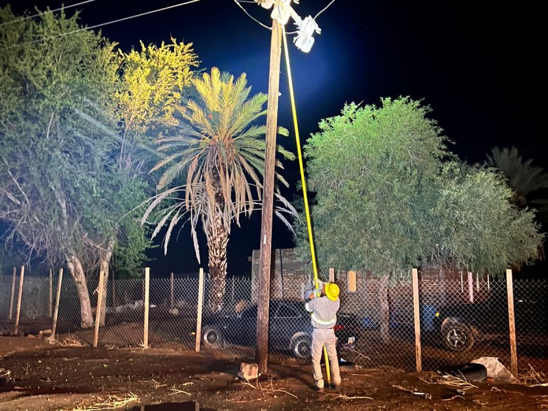 CFE restablece el servicio eléctrico al 80%  de usuarios