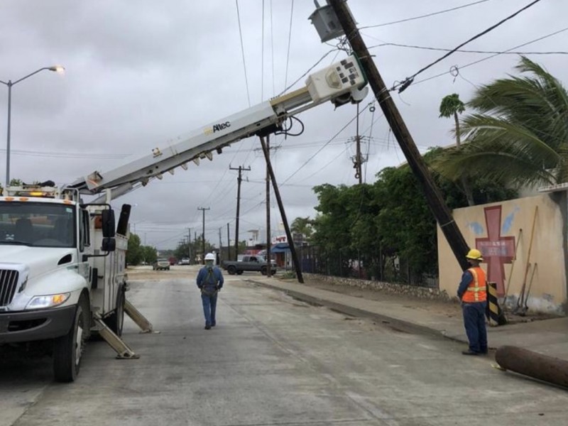 CFE restableció el 99% del servicio eléctrico