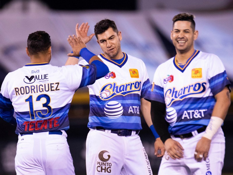 Charros iguala la serie ante Tomateros