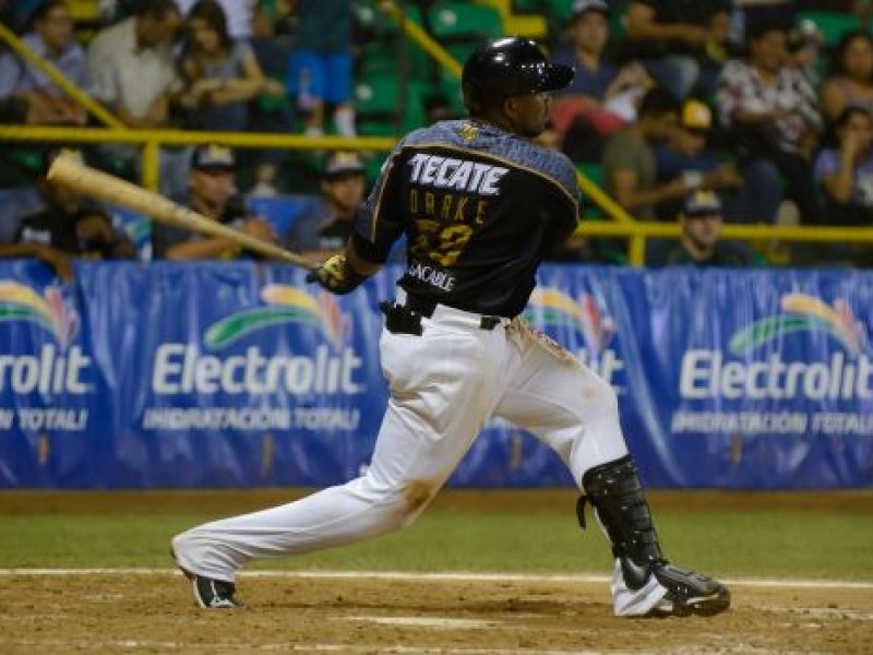 Charros se refuerzan con Yadir Drake