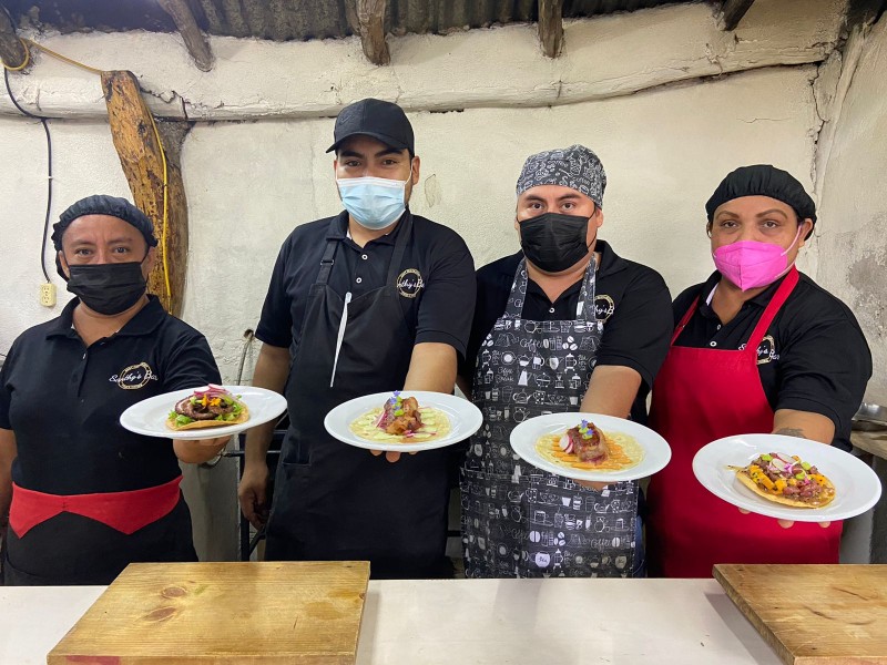 Chef istmeño moderniza con técnicas culinarias la cocina tradicional