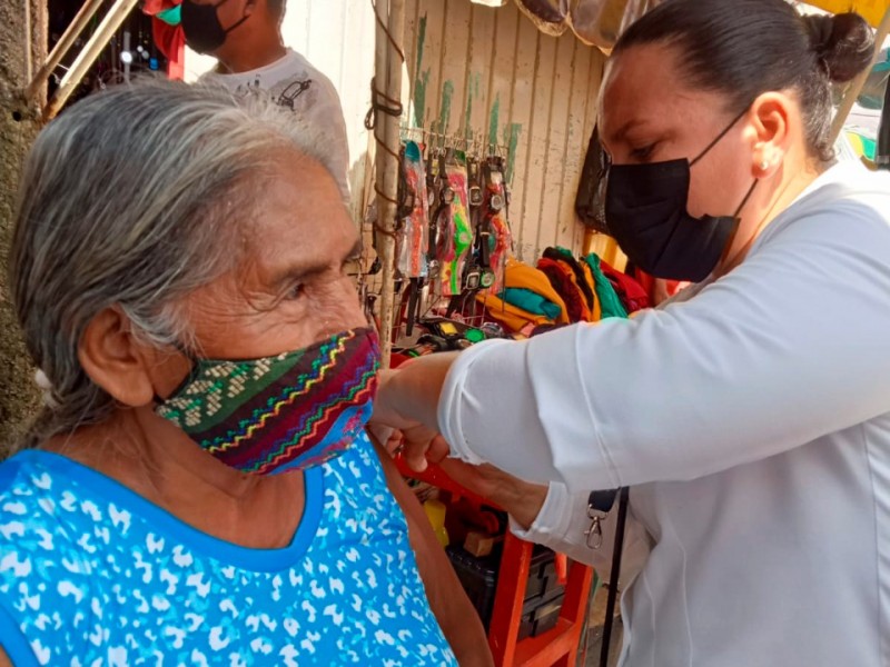 Chiapas con cobertura total vacunación antiinfluenza: Dr. Pepe Cruz