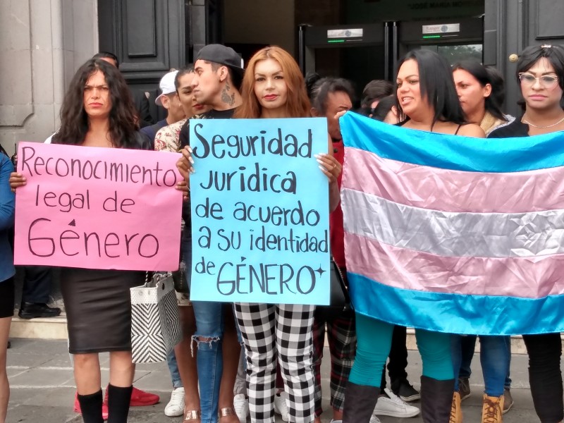 Chicas trans piden ley de identidad sexogenérica