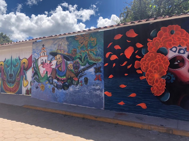 Chignahuapan se viste de catrines con callejón de los murales